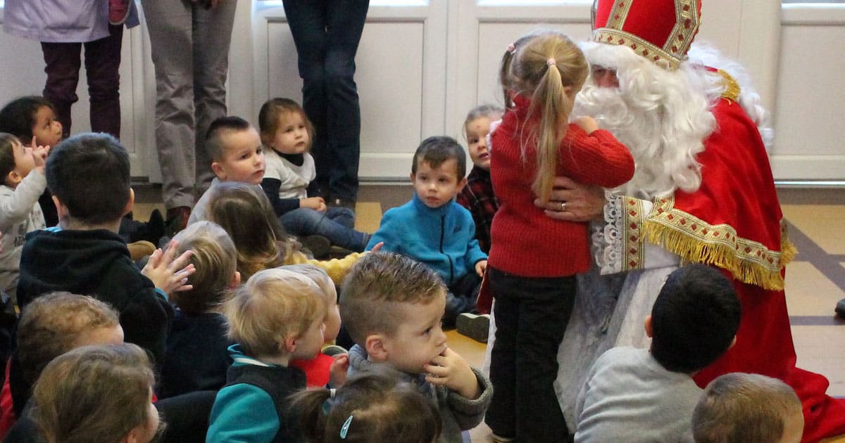 Quelle est la tradition de Saint Nicolas et comment l'expliquer aux ...
